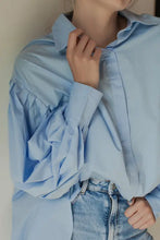 Load image into Gallery viewer, THE BAYU organic cotton balloon sleeve shirt in blue — LUXUL COLLECTIVE