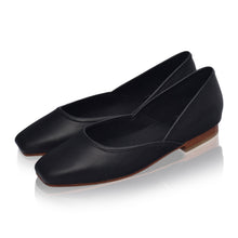 Load image into Gallery viewer, THE DEWI handcrafted leather ballet flat in black— LUXUL COLLECTIVE