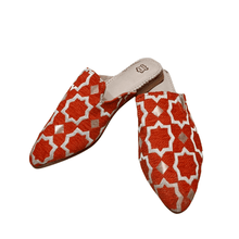 Load image into Gallery viewer, THE NOUR handcrafted Moroccan leather slipper in orange — LUXUL COLLECTIVE
