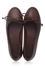 Load image into Gallery viewer, THE SRI handcrafted leather round toe ballet flat in brown — LUXUL COLLECTIVE