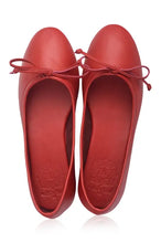 Load image into Gallery viewer, THE SRI handcrafted leather round toe ballet flat in red— LUXUL COLLECTIVE